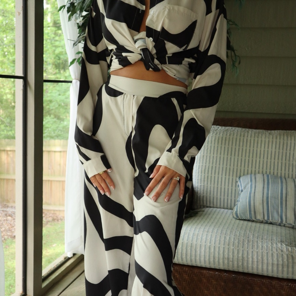 Black & White Abstract Print Two-Piece Set